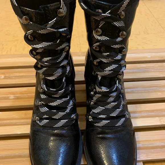 Kendall & Kylie Fashion military Boots - Picture 1 of 6